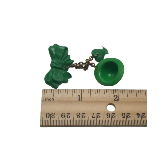 St. Patrick's Day Green Shamrock Leprechaun Hat Bow Brooch Pin VTG - Picture 5 of 5